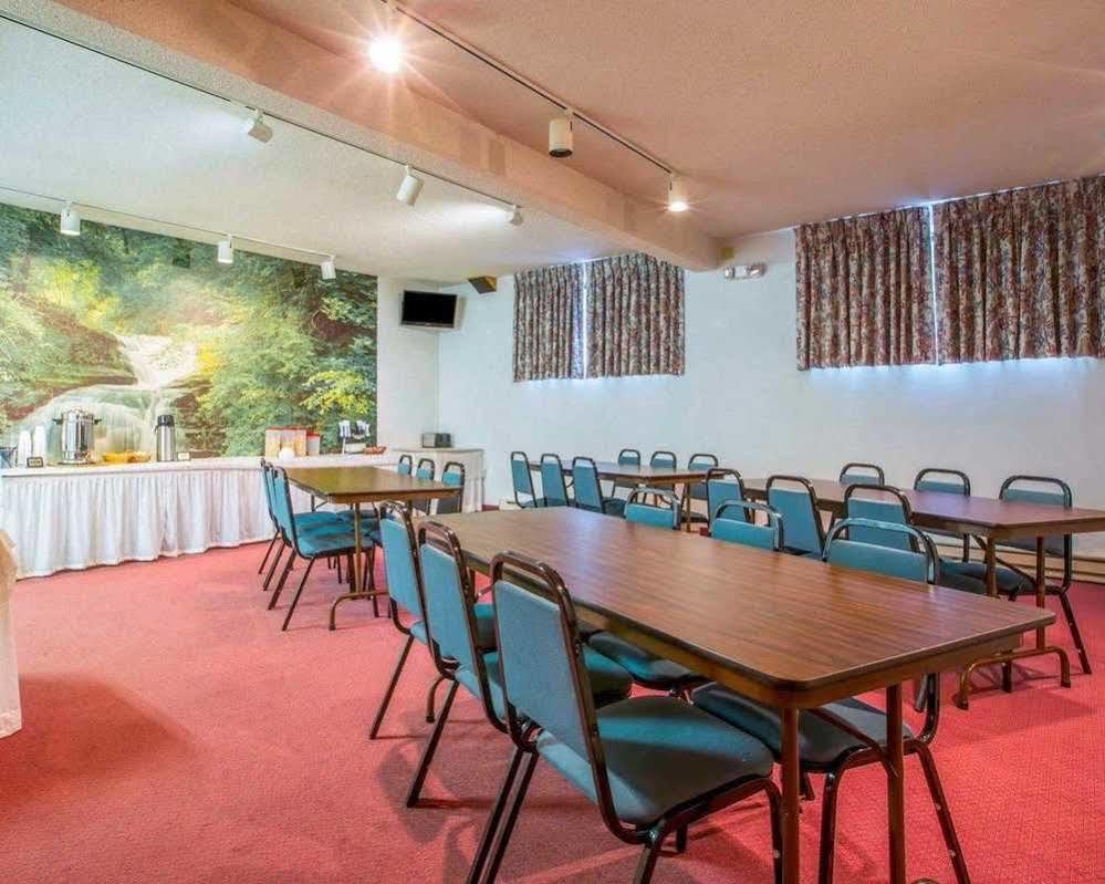 罗德威酒店-宁静湖 普莱西德湖 外观 照片